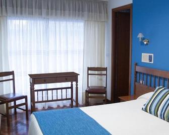 Hostal La Provinciana - La Coruña - Habitación