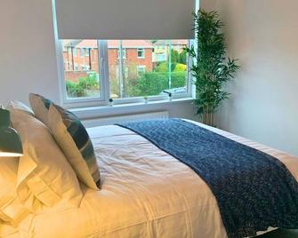 Shotley Bridge - Stunning 2 bedroom apartment - Consett - Bedroom