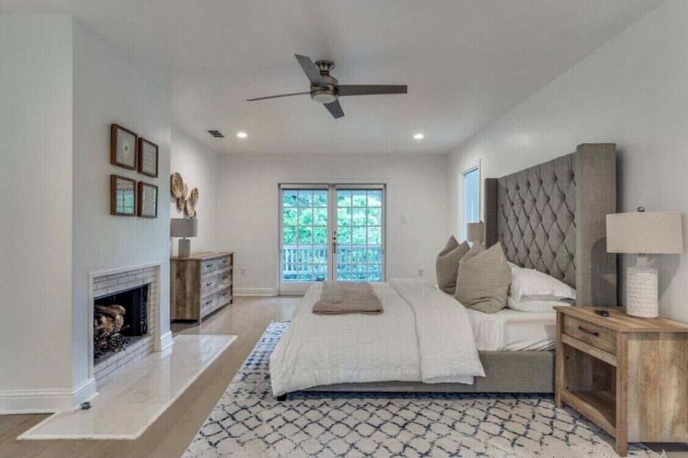 3mn large tranquil Bluffview w/ Fireplaces, Pool, etc. - דאלאס - חדר שינה