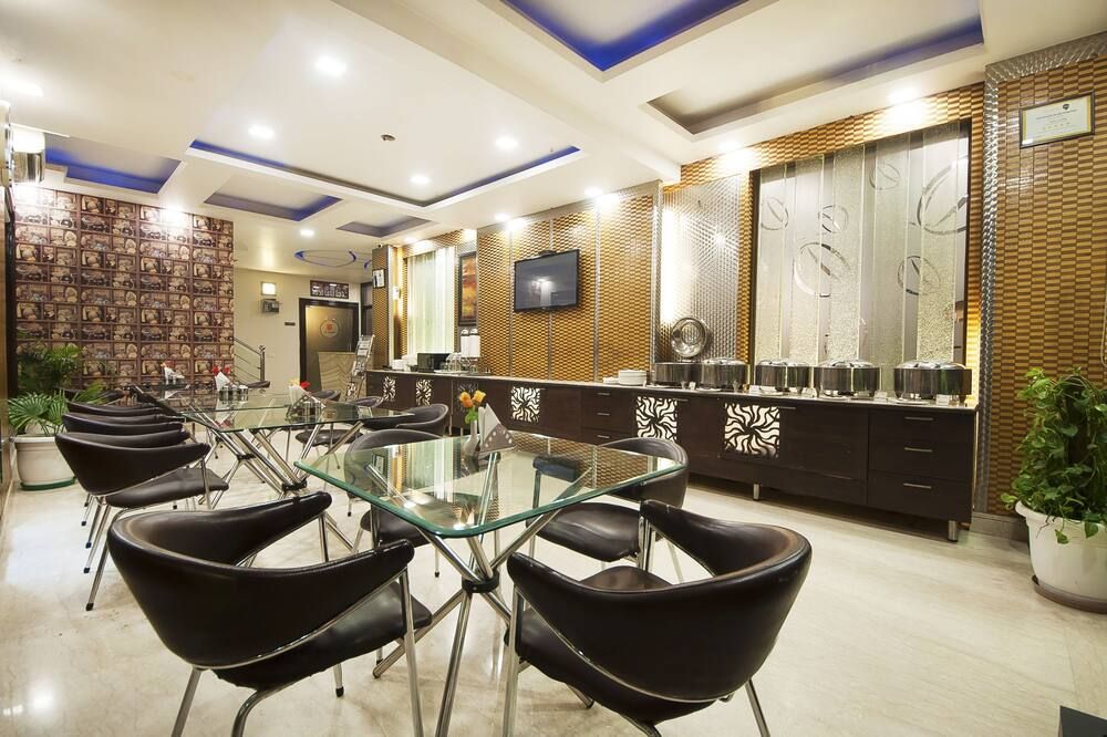 هوتل لو كادر - نيو دلهي - مطعم