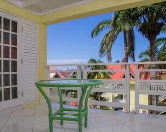 Hillview At Mystic Ridge - Ocho Rios - Balcony