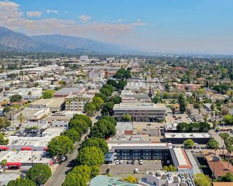 Hyland Inn near Pasadena Civic Center - Pasadena - Utomhus