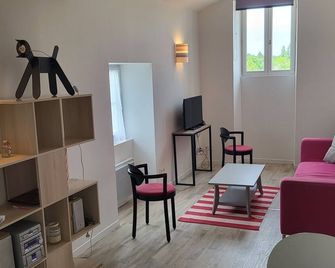 Appartement Cosy Centre de Grignan - Grignan - Salon