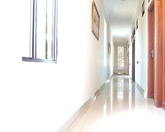 Hotel O Pondom Danu 77 - Kendari - Gang