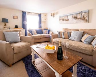 Barleys Cottage - Aldeburgh Coastal Cottages - Aldeburgh - Living room