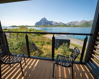 Skårungen - Hotel, Cabins and Camping - Kabelvåg - Balcón