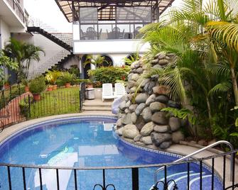 Hotel Santo Tomas / Historical Property - San José - Piscina