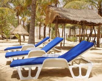 Blue Africa - Saly - Hol