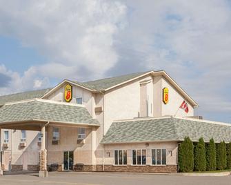 Super 8 by Wyndham Fort Frances - Fort Frances - Gebäude