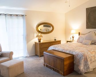 Nestled Between The Vines In A Private Country Setting - Lodi - Bedroom