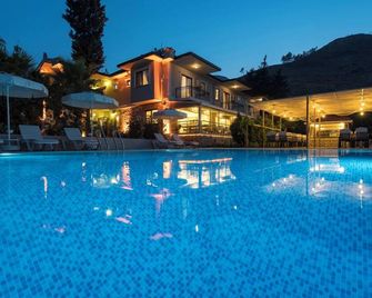 Otto Palace Boutique Hotel - Adrasan - Piscina