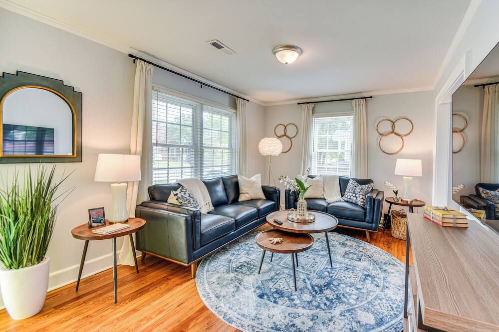 Elizabeth City Abode w/ Fenced Yard, Near Downtown - Elizabeth City - Wohnzimmer