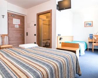 Panoramic Hotel San Carlo Ledro - Pieve di Ledro - Habitación