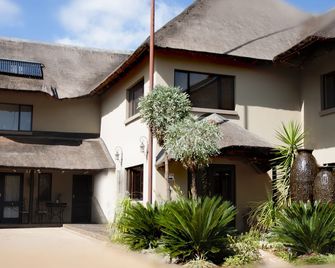 Monte Christo Hotel - Bloemfontein - Building