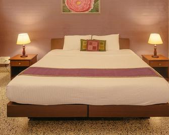 Hanu Reddy Residences Wallace Garden - Chennai - Bedroom