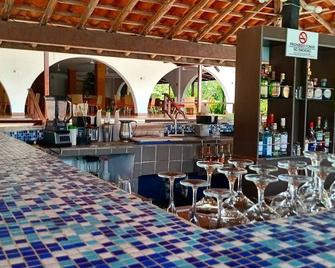 Relaxing SUITE Coronado Chame. Close to everything! and fully equipped kitchen. - Playa Coronado - Bar