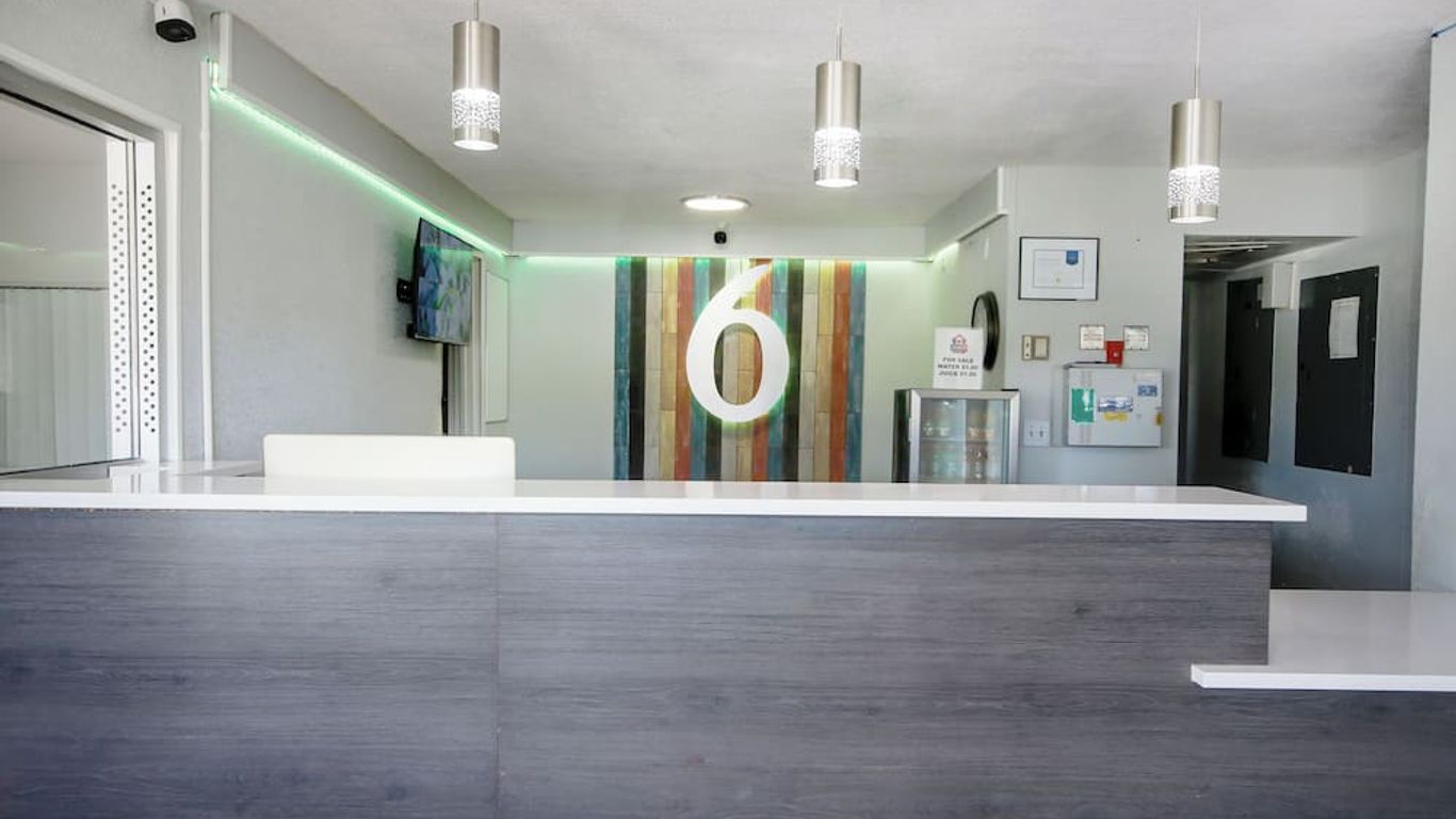 Motel 6 Topeka Northwest