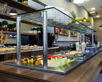 Bh Raja Hotel - Belo Horizonte - Buffet