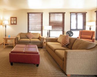 Kingsbury of Tahoe - Stateline - Salon