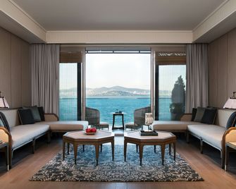 Princes' Palace Resort - Büyükada - Living room
