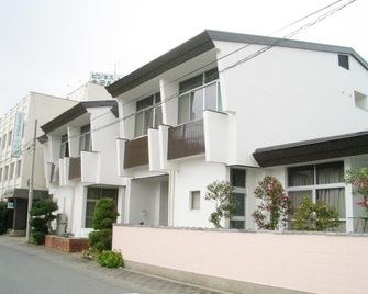 Business Hotel Kozakurakan - Tsuchiura - Gebouw