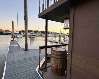 The Pirate Paradise Boat - League City - Балкон