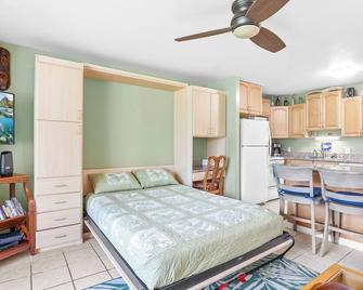 Beautiful Turtle Bay Condo - Full Kitchen and Two Full Bathrooms! - Kahuku - Bedroom