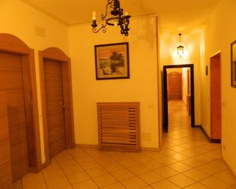 Hotel Vallefura - Rivisondoli - Pasillo