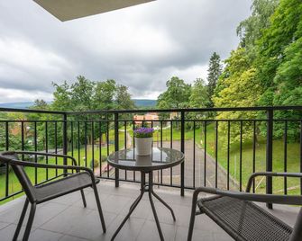 Rentplanet - Apartamenty Mickiewicza - Szklarska Poręba - Balcón