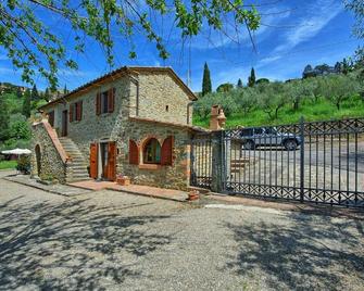 Villa Calcinaio by PosarelliVillas - Cortona - Building