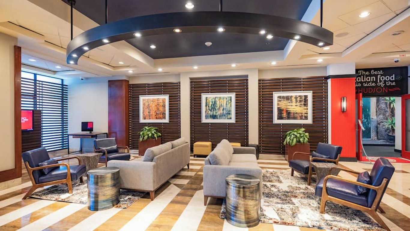 Sheraton Lincoln Harbor Hotel