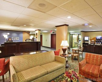 Holiday Inn Express Atlanta W (I-20) Douglasville By IHG - Douglasville - Lounge