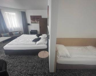 Panorama Hotel Rheinkrone - Andernach - Bedroom