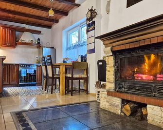 3 Bedroom Beautiful Home In Pogorzelica - 포고르젤리카 - 주방