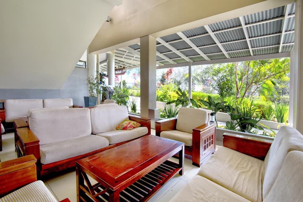 Gazelle International Hotel - Kokopo - סלון