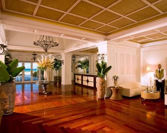 Sandals Emerald Bay Golf, Tennis & Spa Resort - Rokers Point Settlement - ล็อบบี้