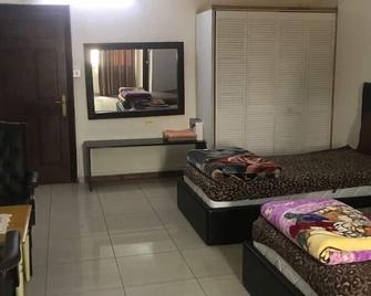 Al Qatal Building - Madaba - Sypialnia