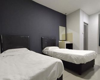 Hotel O Marina World - Kuching - Bedroom