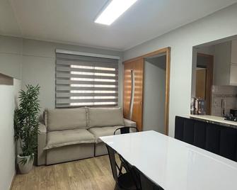 Hospedagem Euzebio 01 - Sao Paulo - Living room