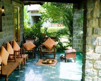 Halez Sparsa Thiruvannamalai - Tiruvannāmalai - Patio