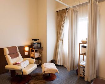 Dormy Inn Kanazawa Natural Hot Spring - Kanazawa - Stue