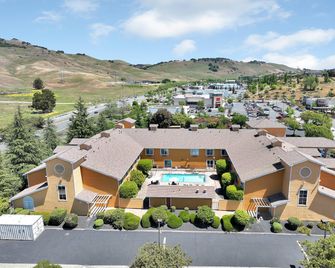 Quality Inn near Six Flags Discovery Kingdom-Napa Valley - Vallejo - Edificio