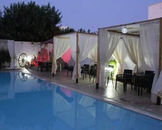 Hotel Diar Meriam - Port El-Kantaoui - Piscina
