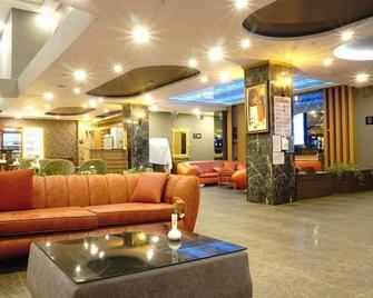 Zeynel Hotel - Antalya - Lobby