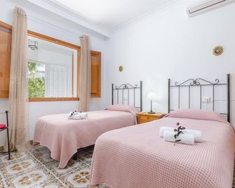 Yourhouse Can Soler - Can Picafort - Chambre