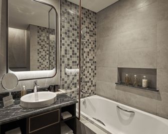 La Siesta Premium Saigon - Ho Chi Minh City