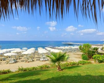 Antique Roman Palace - Alanya - Beach