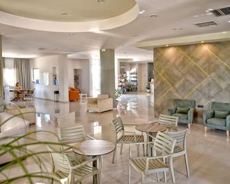 Gouves Bay Hotel - גובס - לובי