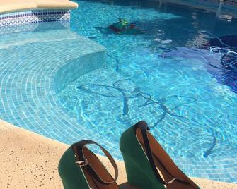 240m2 family villa with swimming pool - Sorede - Piscina
