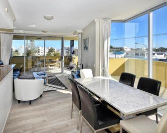 Pumicestone Blue - Caloundra